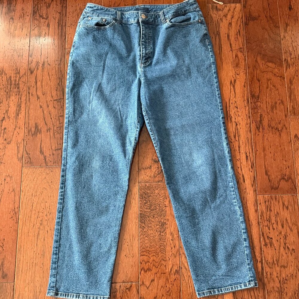 Jones New York Signature Women’s Stretch Straight Leg Jeans Size 14